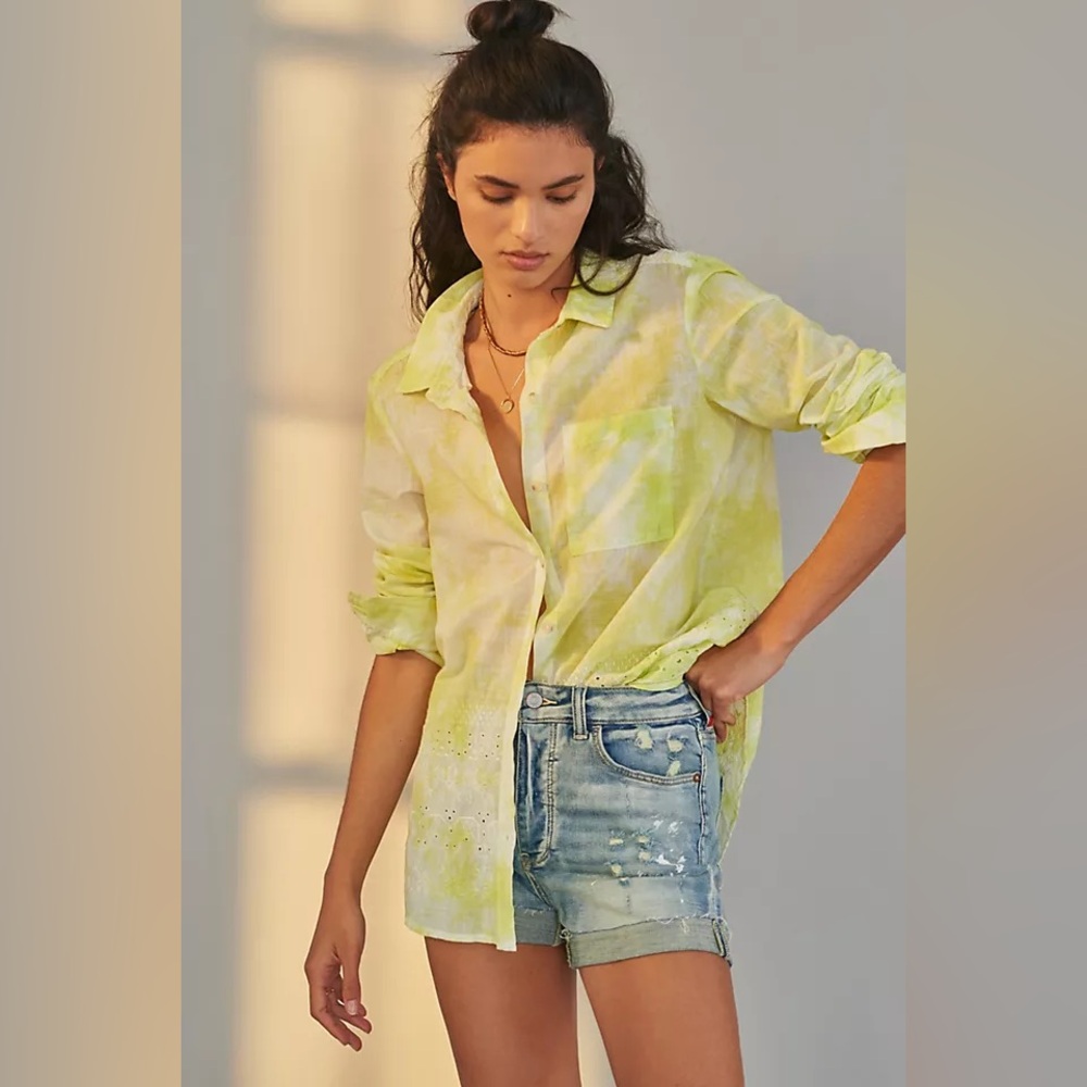 Anthropologie Pilcro Slim Denim Shorts size 32